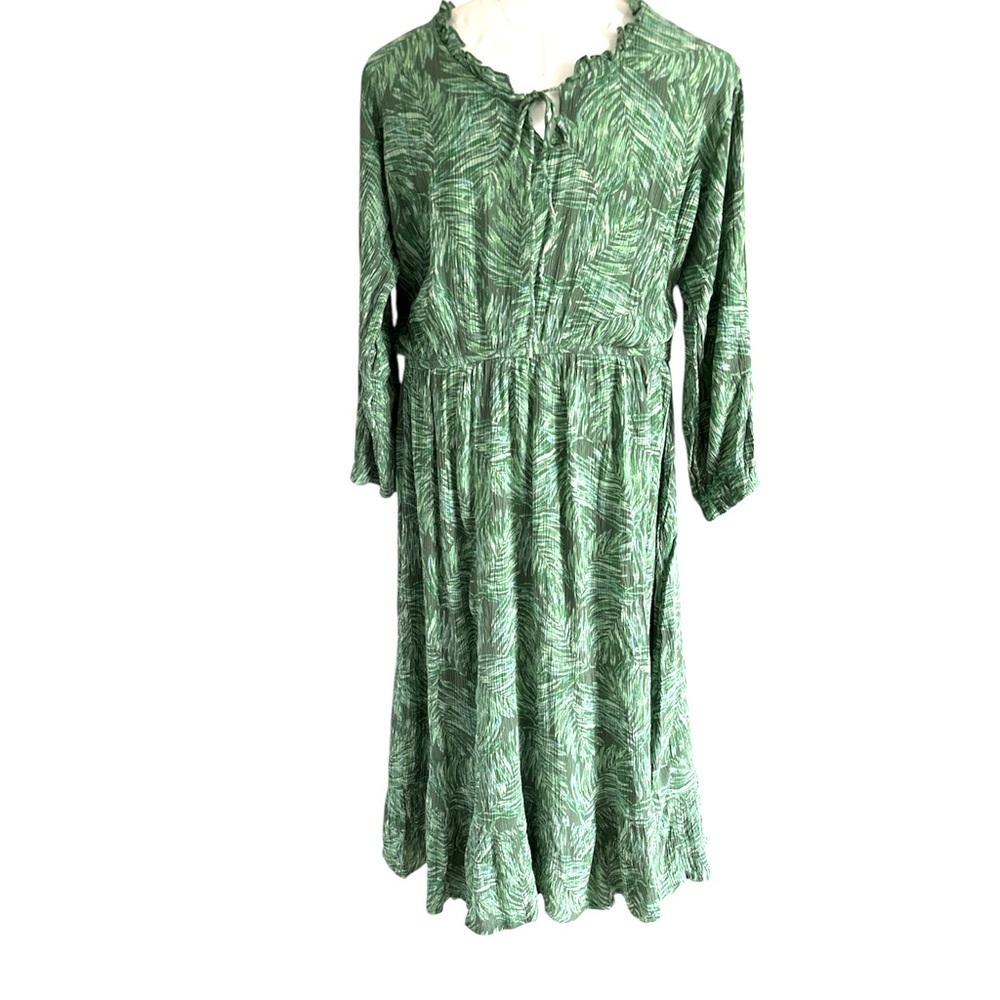 Green Leaf Print Midi Dress